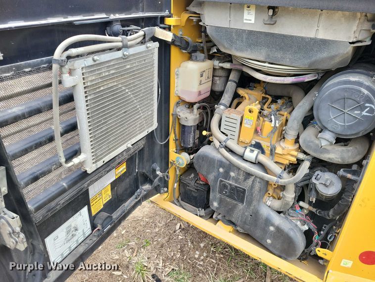 image for item EE0924 2018 Caterpillar 257D tracked skid steer loader