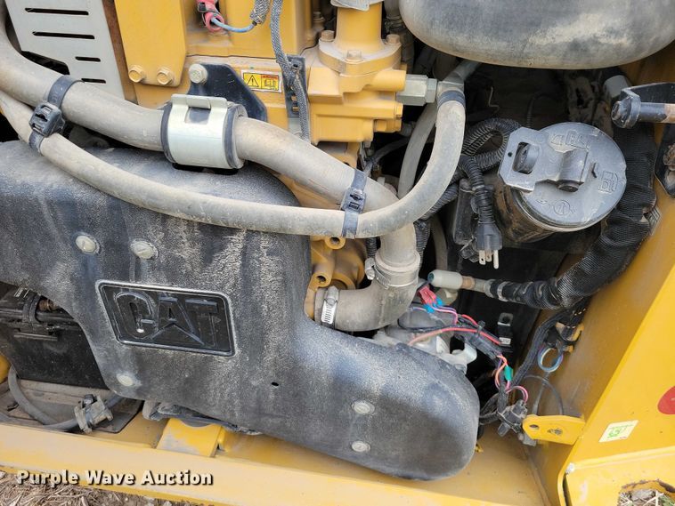 image for item EE0924 2018 Caterpillar 257D tracked skid steer loader