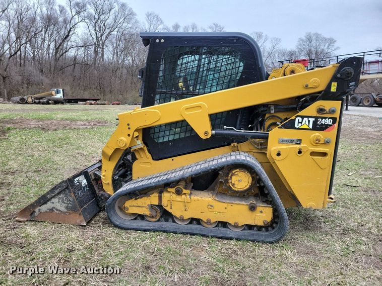image for item EE0925 2019 Caterpillar 249D tracked skid steer loader