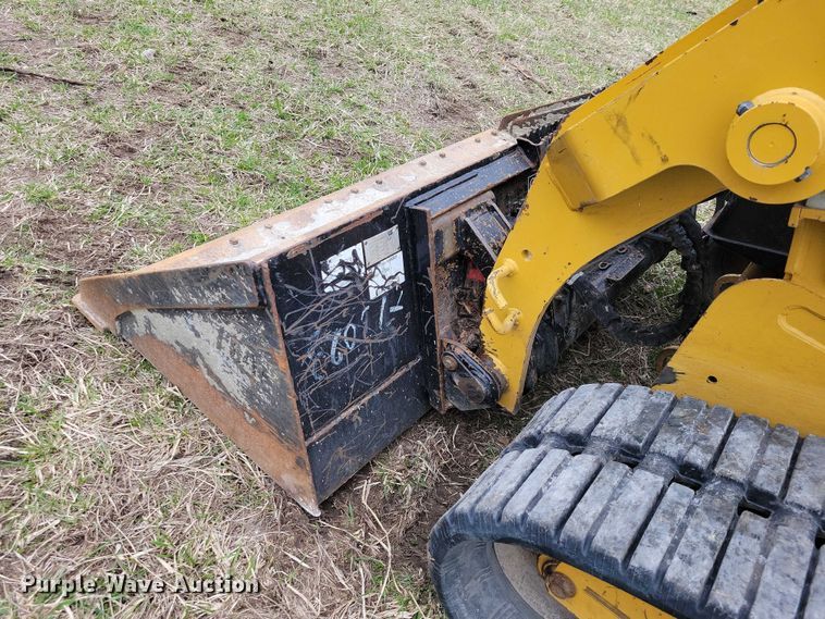 image for item EE0925 2019 Caterpillar 249D tracked skid steer loader