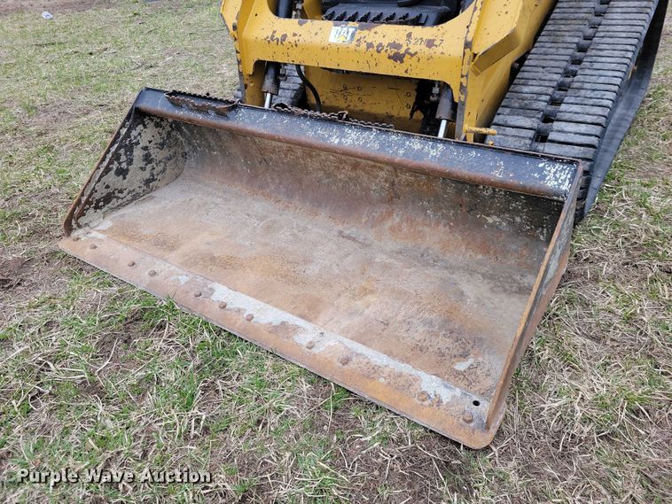 image for item EE0925 2019 Caterpillar 249D tracked skid steer loader