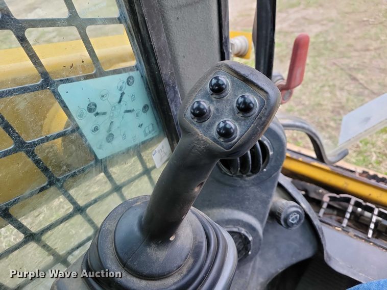 image for item EE0925 2019 Caterpillar 249D tracked skid steer loader