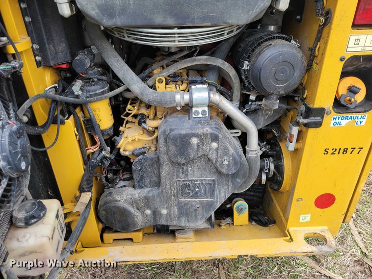 image for item EE0925 2019 Caterpillar 249D tracked skid steer loader
