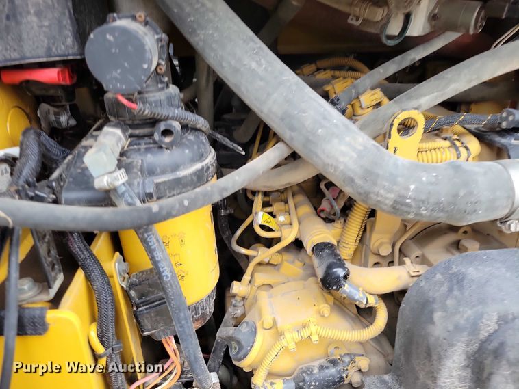 image for item EE0925 2019 Caterpillar 249D tracked skid steer loader