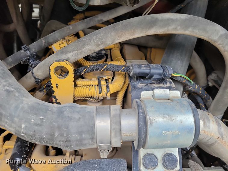 image for item EE0925 2019 Caterpillar 249D tracked skid steer loader