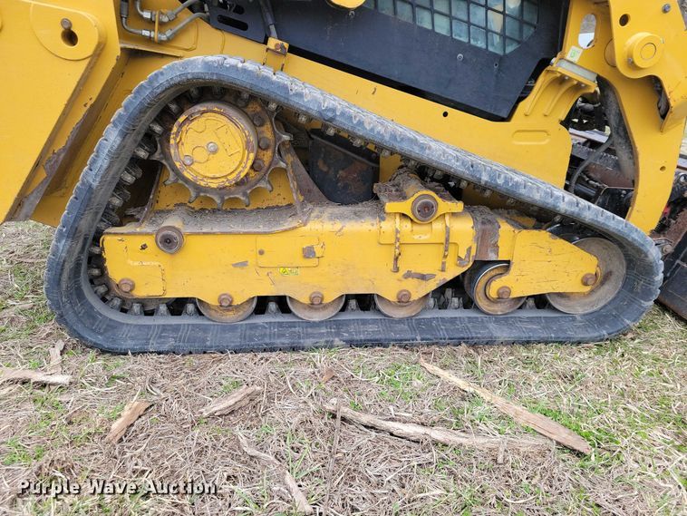 image for item EE0925 2019 Caterpillar 249D tracked skid steer loader