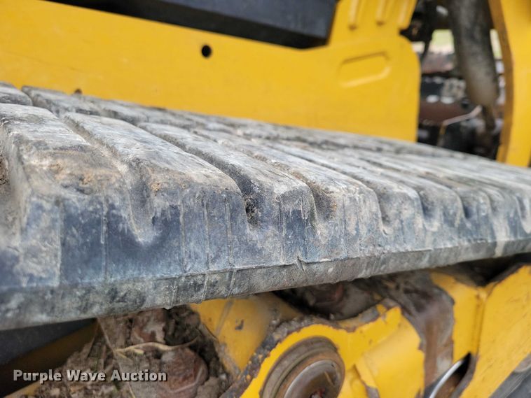 image for item EE0925 2019 Caterpillar 249D tracked skid steer loader