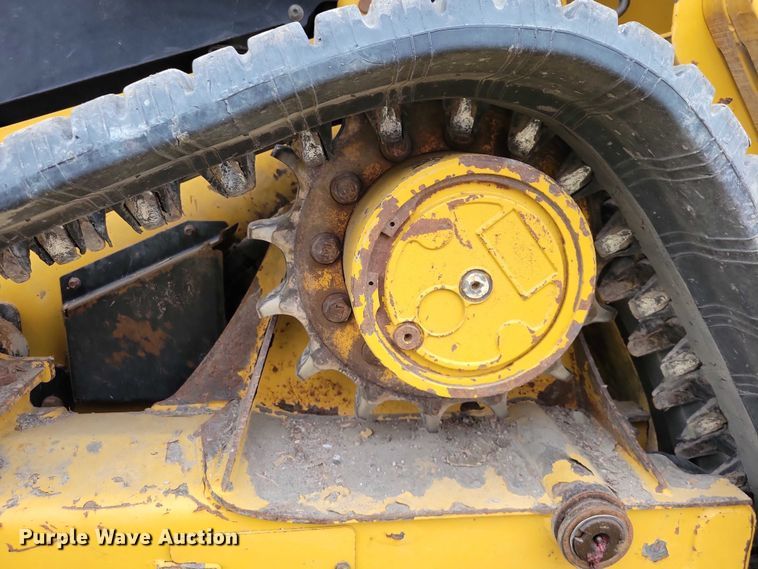image for item EE0925 2019 Caterpillar 249D tracked skid steer loader