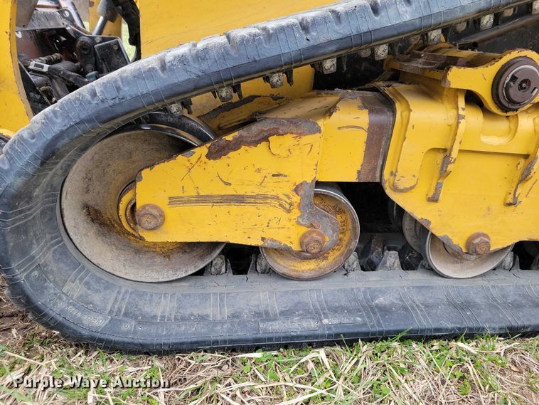image for item EE0925 2019 Caterpillar 249D tracked skid steer loader
