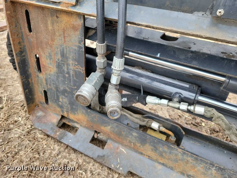 image for item EE0926 Bobcat skid steer forks