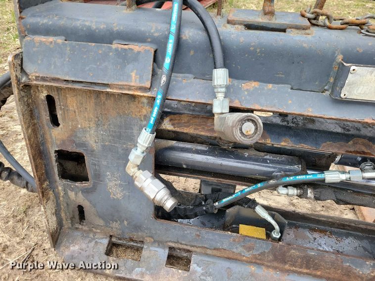 image for item EE0927 Bobcat skid steer forks