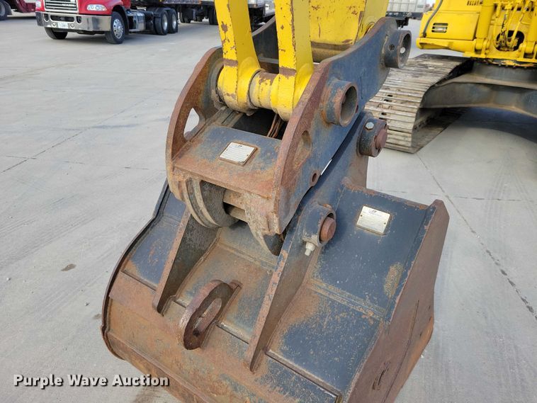 image for item EE0930 1999 Komatsu PC150LC excavator