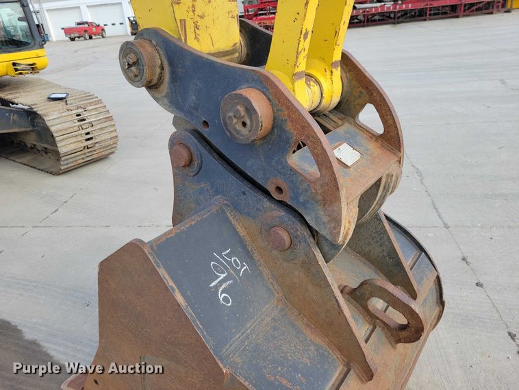 image for item EE0930 1999 Komatsu PC150LC excavator