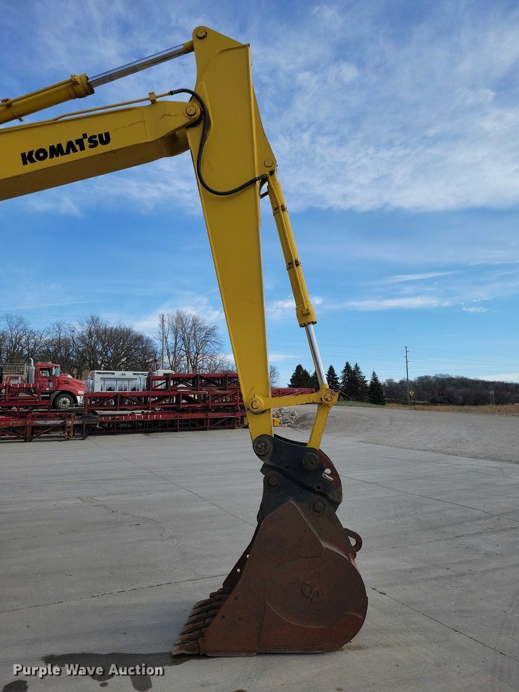 image for item EE0930 1999 Komatsu PC150LC excavator