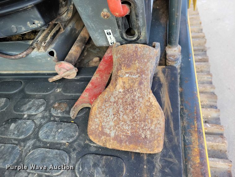 image for item EE0930 1999 Komatsu PC150LC excavator