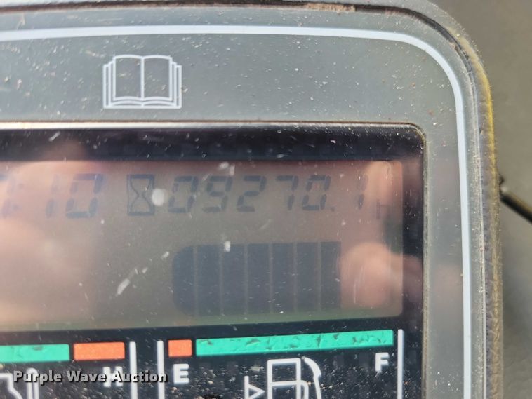 image for item EE0930 1999 Komatsu PC150LC excavator