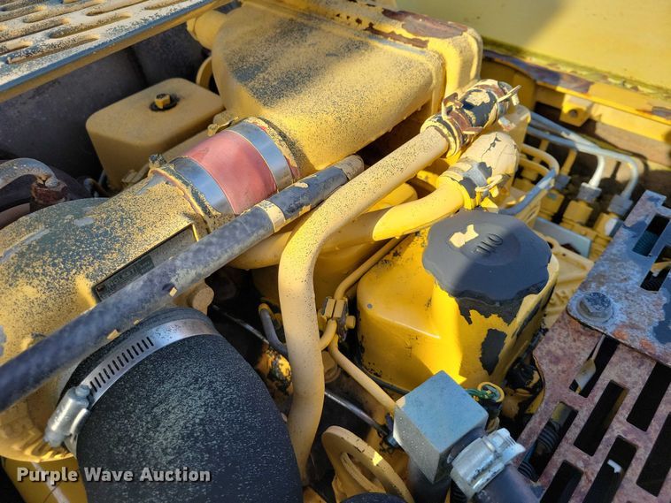 image for item EE0930 1999 Komatsu PC150LC excavator