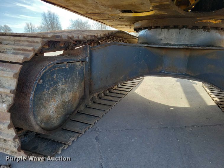 image for item EE0930 1999 Komatsu PC150LC excavator