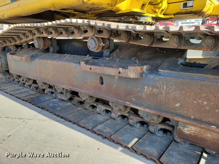 image for item EE0930 1999 Komatsu PC150LC excavator