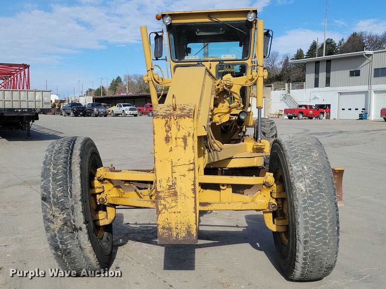 image for item EE0931 1988 Caterpillar 140G motor grader