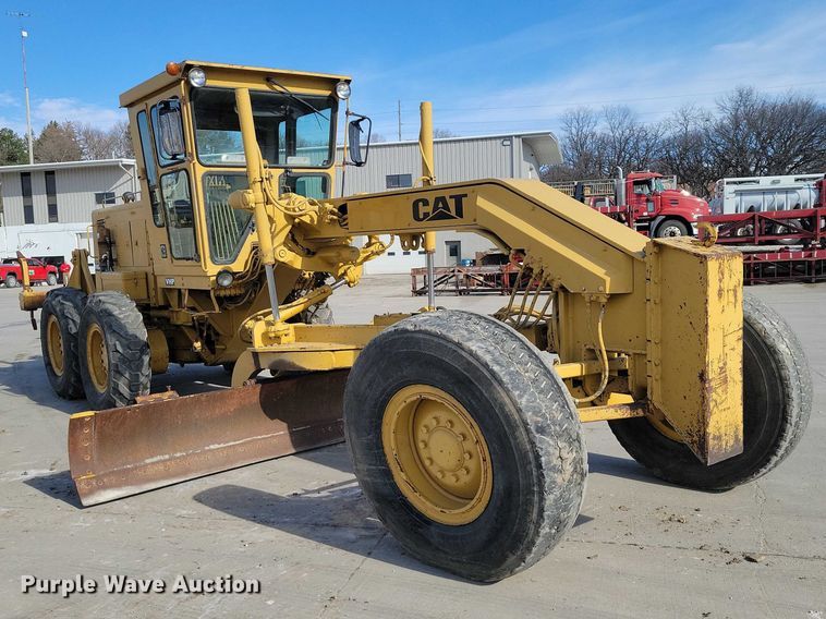 image for item EE0931 1988 Caterpillar 140G motor grader