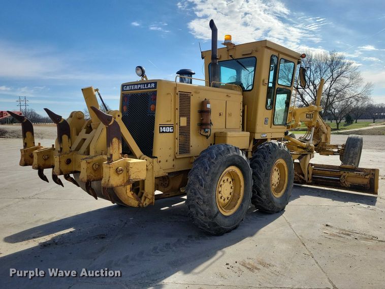 image for item EE0931 1988 Caterpillar 140G motor grader