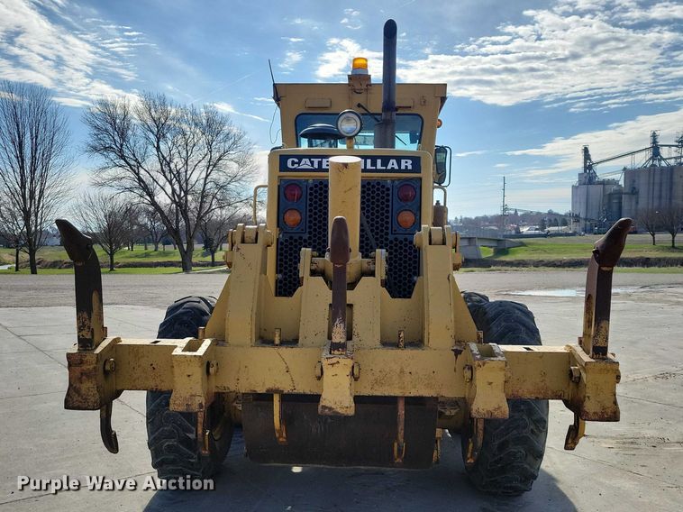 image for item EE0931 1988 Caterpillar 140G motor grader