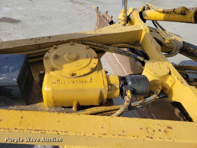 image for item EE0931 1988 Caterpillar 140G motor grader