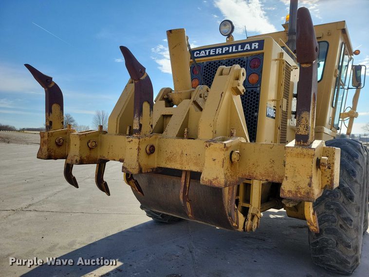 image for item EE0931 1988 Caterpillar 140G motor grader