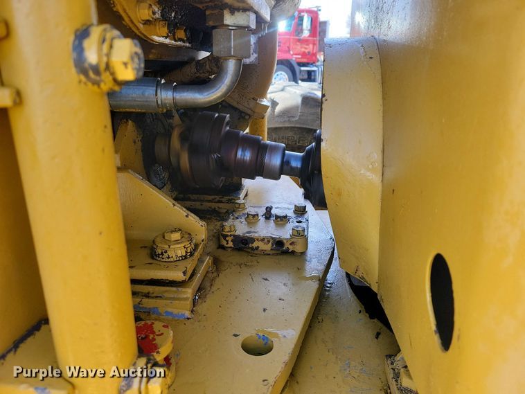 image for item EE0931 1988 Caterpillar 140G motor grader