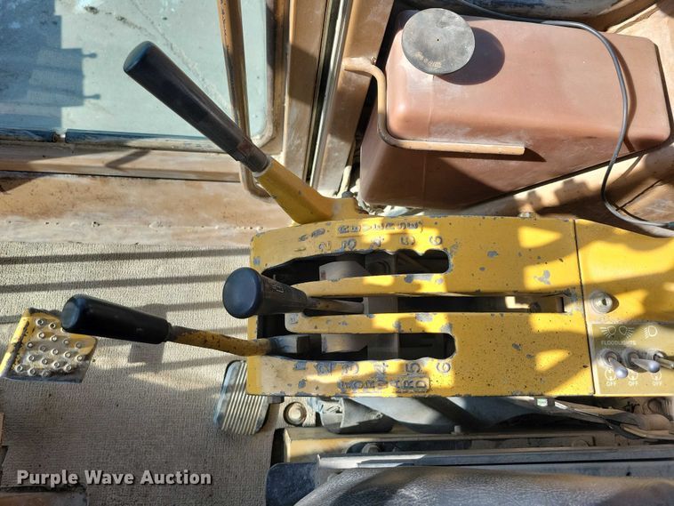 image for item EE0931 1988 Caterpillar 140G motor grader