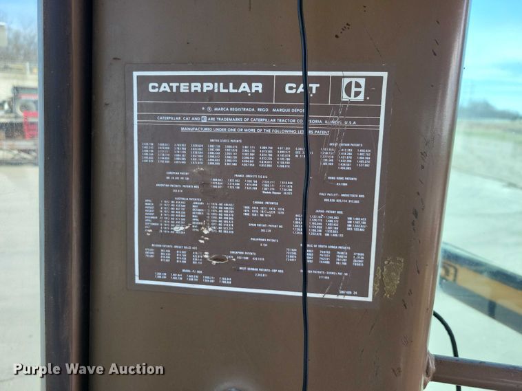 image for item EE0931 1988 Caterpillar 140G motor grader