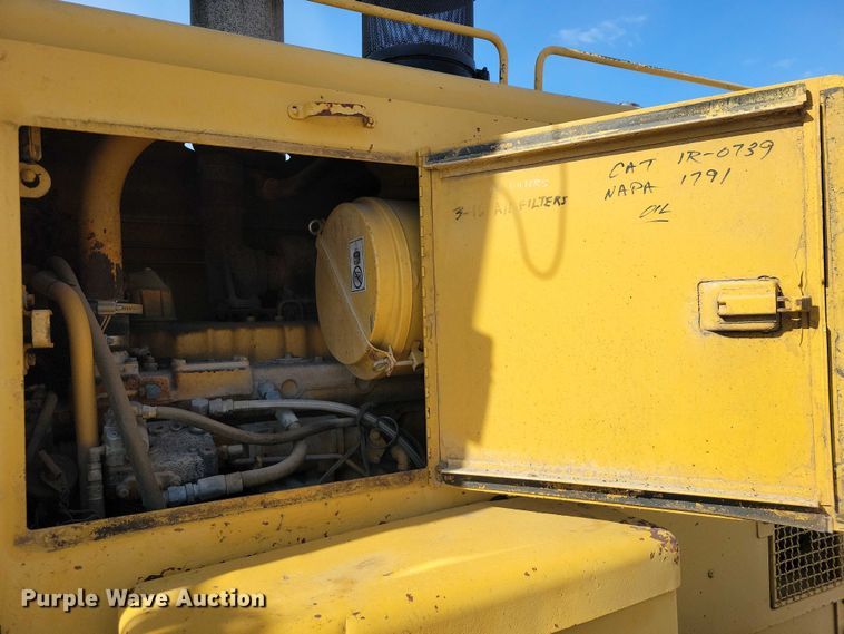 image for item EE0931 1988 Caterpillar 140G motor grader