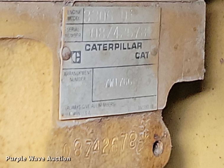 image for item EE0931 1988 Caterpillar 140G motor grader