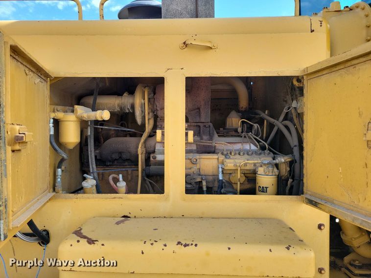 image for item EE0931 1988 Caterpillar 140G motor grader
