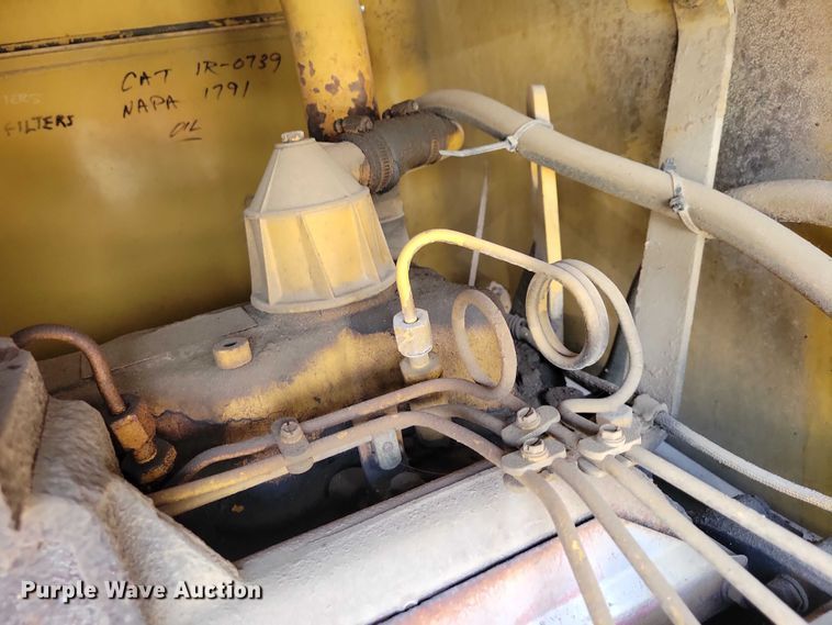 image for item EE0931 1988 Caterpillar 140G motor grader