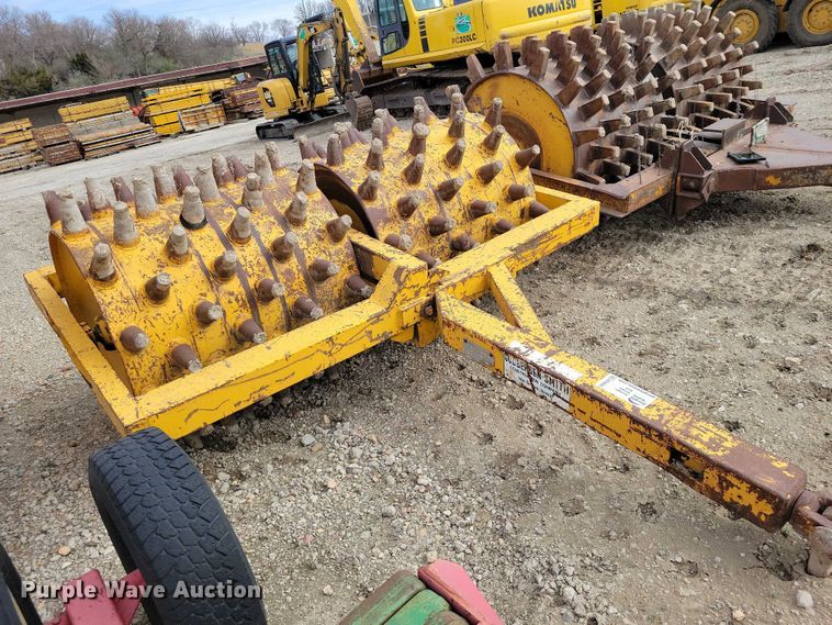 image for item EE0932 Wedgefoot roller