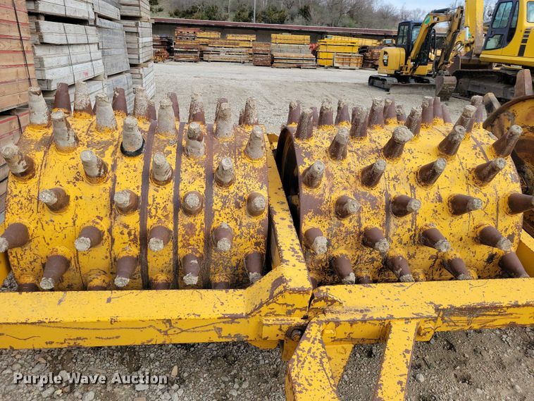 image for item EE0932 Wedgefoot roller