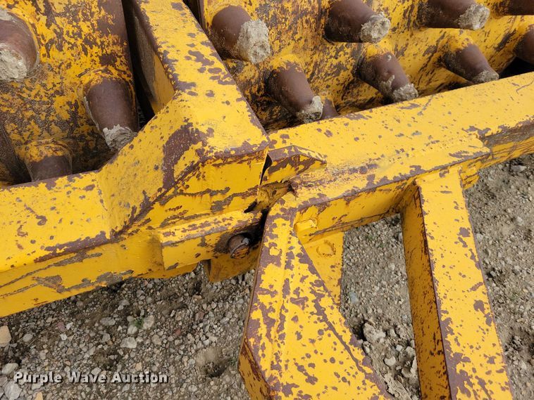 image for item EE0932 Wedgefoot roller