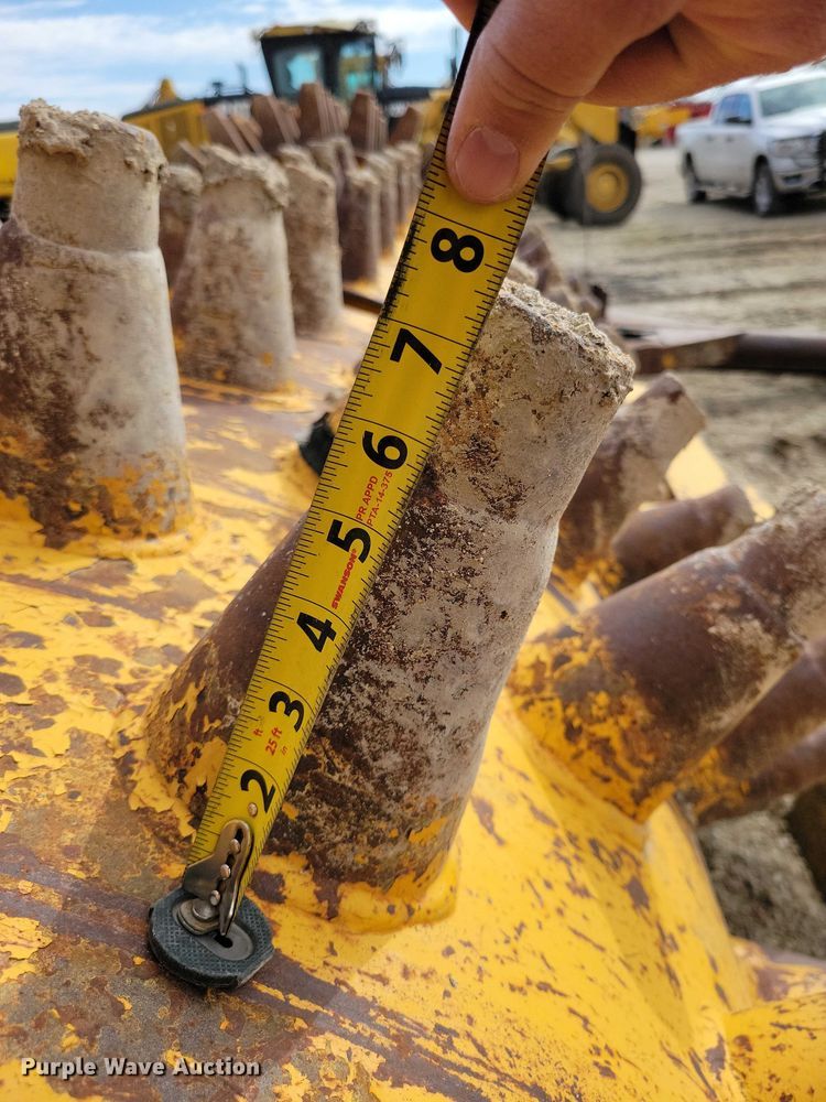image for item EE0932 Wedgefoot roller