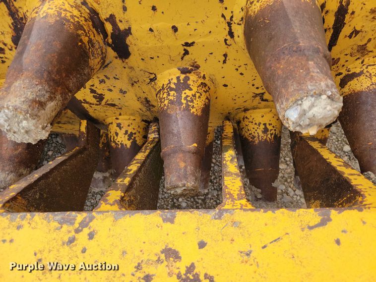 image for item EE0932 Wedgefoot roller