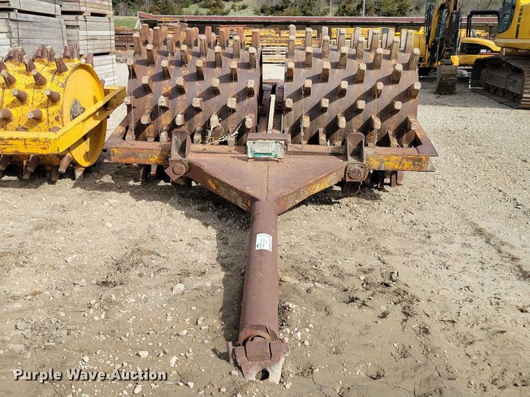 image for item EE0933 Wedgefoot roller