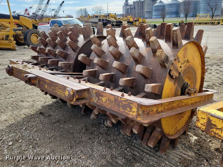 image for item EE0933 Wedgefoot roller