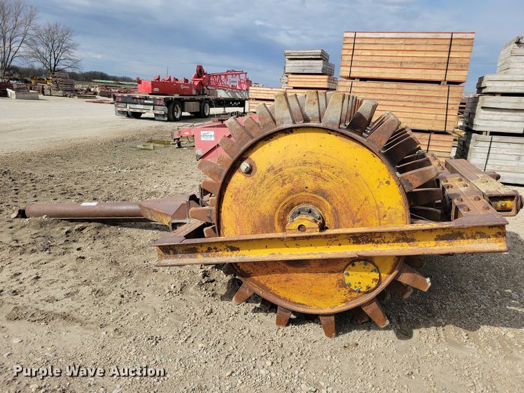 image for item EE0933 Wedgefoot roller
