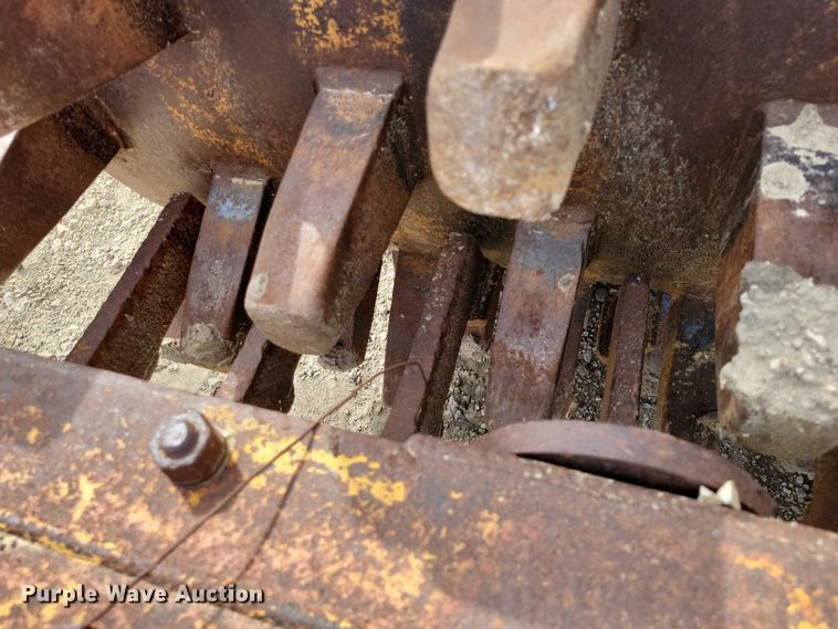 image for item EE0933 Wedgefoot roller
