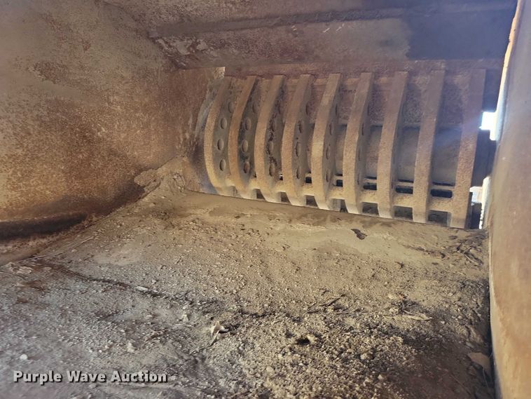 image for item EE0934 Crush-All 42 impact crusher