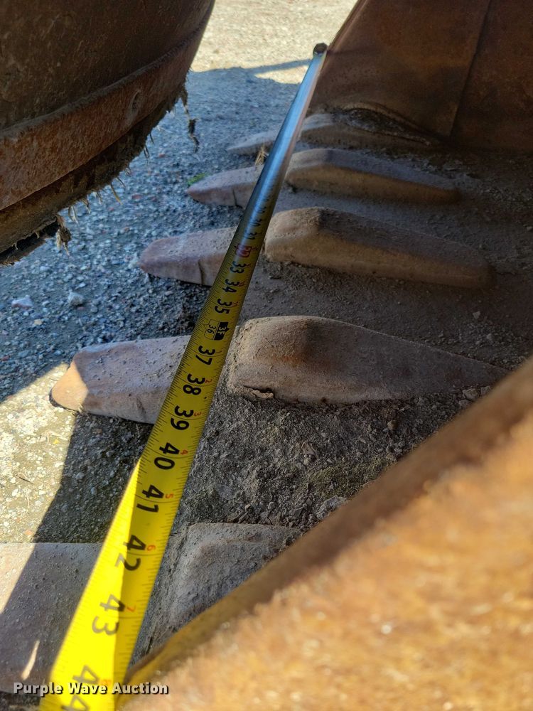 image for item EE0934 Crush-All 42 impact crusher