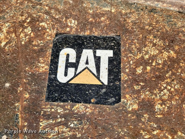 image for item EE0935 Caterpillar breaker