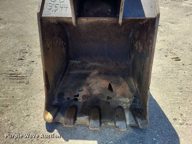 image for item EE0937 2012 Case CX210B excavator