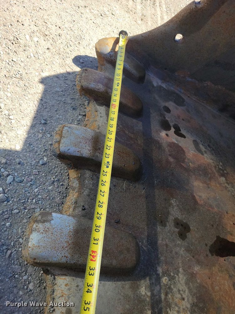 image for item EE0937 2012 Case CX210B excavator